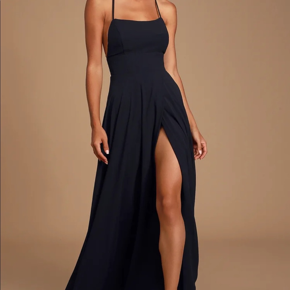 Dreamy Romance Black Backless Maxi Dress🖤